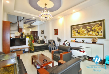 Nice house with 4 bedrooms for rent in Au Co st, Tay Ho District